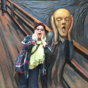 Meet your Posher, Marnie